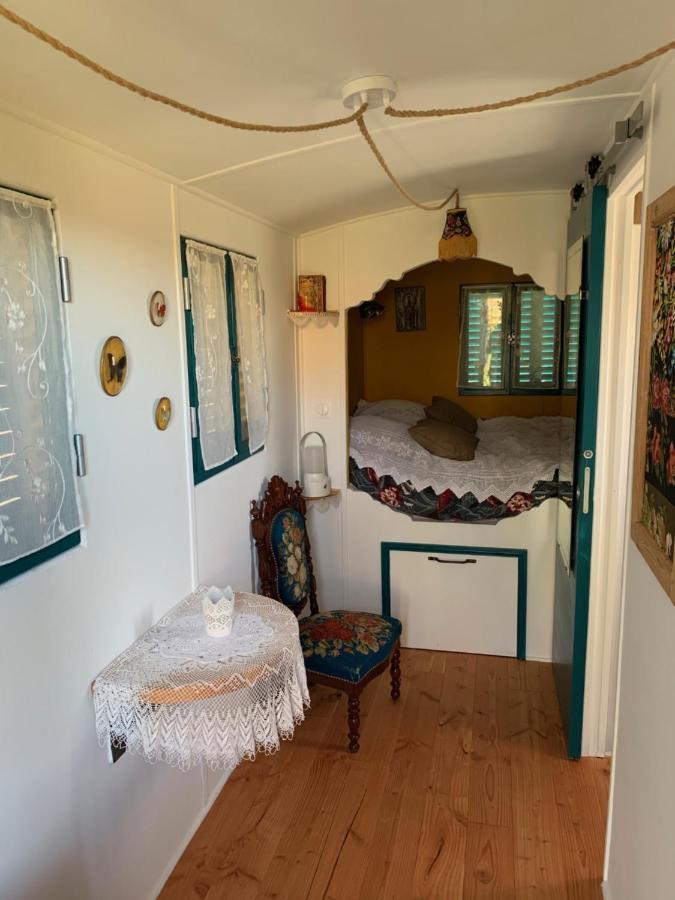 La Chambre D'Apolline Grambois Eksteriør billede